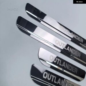 三菱 アウトランダー カーアクセサリー ステンレス ドアシル スカッフプレート ドアシル プロテクター 2013 - 16 - 2021 - Mirror　silver　4pcs
