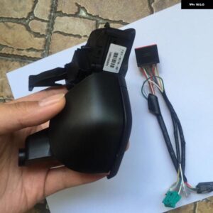 フォード フォーカス MK3 2015-2017 クーガ 2017 クルーズ コントロール スイッチ 多機能 ステアリングホイール ボタン BLUETOOTH オーディオ ボタン - With　LIM