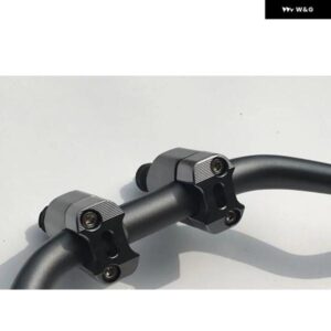 オートバイ バイク 左右 ハンドルバー マウント クランプライザー アルミ 1-1/8インチ 28MM ハンドルバー 汎用 ハンドルバー クランプ アダプター - Silver