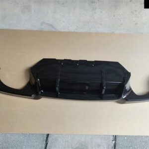 BMW F10 M5 セダン 2012 - 2017 カーボンリアバンパー ディフューザーバンパー リップ スポイラー プロテクターカースタイリング - Glossy Black