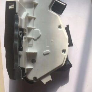 アウディ 6PIN 5ND839016 5N0839016A 5N0839016D 5N0839016G 5N0839015 リア右 A1 2011-2014ドア ロック機構 - 5N0839016