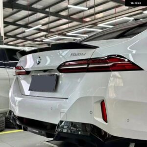 BMW 5シリーズ I5 G60 G68 520I 520D 530I 530E 540I I5 I5 M60 2023-2025 M4 スタイルリアトランク ルーフブーツ リップキャップスポイラー チューニング