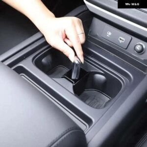 ランドローバー ディフェンダー 90 110 130 2020-2024 ABS ブラックカーセンター コンソール 水カップ分割 収納 ボックス キー ボックス カーアクセサリー