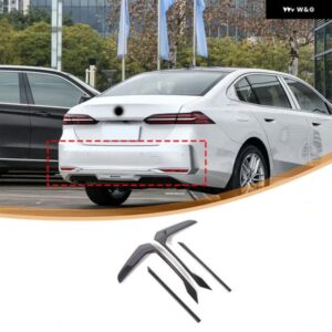BMW 5シリーズ G60 2024 ABS カーボンリア バンパー トリム ストリップカーアクセサリー 高級版