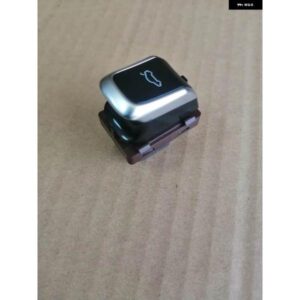 アウディ OEM クローム 電動トランク リッドロックアクチュエータスイッチプッシュボタン A4 S4 RS4 B8 A5 S5 Q5 2013-2016 8K0959831B 8K0 959 831 B