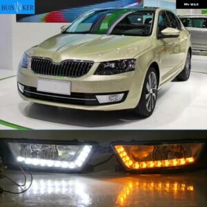 シュコダ オクタビア A7 MK3 2014 2015 2016 LED DRL デイ運転ランニングライト昼光カバー 穴 - WHITE