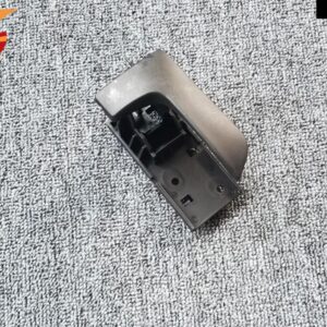 SAIC MAXUS V80 フロントドアインサイドハンドル ブラック使用 - LH