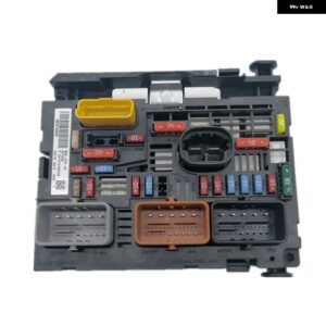 適合 プジョー 3008 シトロエン C4 C5ヒューズ ボックス BSM エンジン サーボ ボックス 9809742680 965859089 ワイパー ホーン ヘッドランプ コントローラ - Used one