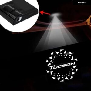 2X LED 車ドアエンブレムライトウェルカムランプワイヤレスプロジェクターツーソンサンタフェエラントラ 2016-23 - Tucson