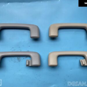 アウトランダー ASX パジェロ スポーツ グリップ ルーフ インサイド アシスト P/N 7610A112 7610A111 - BEIGE COAT HANGER