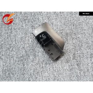 SAIC MAXUS V80 フロントドアインサイドハンドル ブラック使用