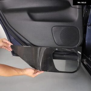 インフィニティ G25 G27 G37 2007-2013 ソフトカーボンリアドアアンチキック パネル カバー トリム ステッカー カーアクセサリー