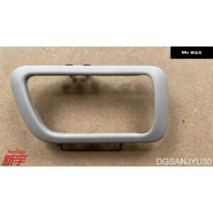 パジェロ 3 4 V70WV60V90V80W カバードアインサイドハンドル ベージュ MR655493 RH