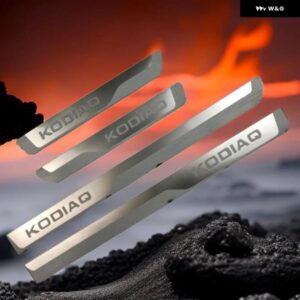 シュコダ KODIAQドア プロテクター シル フットボード ディン防止ガードクロームパッド 品質 ステンレス 2018-2021