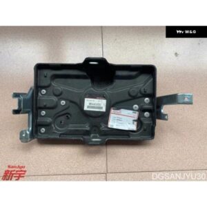 パジェロ V73V75V77V93V97V87 トレイ バッテリー バッテリー/バッテリーベース剤 次/トレイ MR440935 8201A086