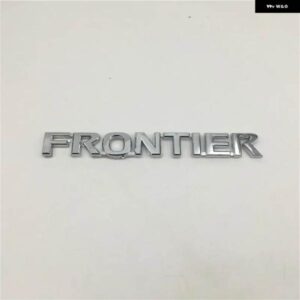 ナバラ D40 フロンティア 2005-2010 ロゴエンブレムリアバックテールゲート クローム ステッカー