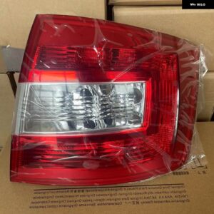 シュコダ スペースバック 2014-2019 リアライトカバー テールドライビングブレーキ テールライト ハザード信号ストップランプバルブ 無 - Red Right