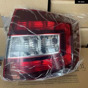 シュコダ スペースバック 2014-2019 リアライトカバー テールドライビングブレーキ テールライト ハザード信号ストップランプバルブ 無 - Black-Right