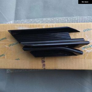 フロント バンパー 牽引フックカバー トレーラーシェルキャップ シボレー マリブXL 2019 2020 - black