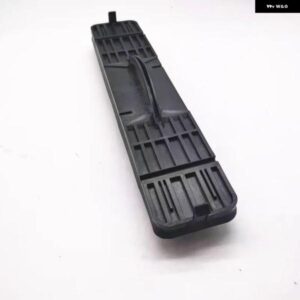 適合 プジョー 307 308 408 シトロエン C4セガ トライアンフ フィルター プラグカバー エアコン フィルター カバー バッフル6479A4