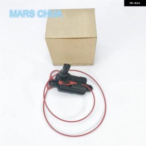 8V0862153A 8V0862153 ドアロック アクチュエーター エンジン 制御 スペアパーツ 燃料タンクモーター アウディ A1 A7 A8 Q3 Q7 A3 RS3 8V0 862 153