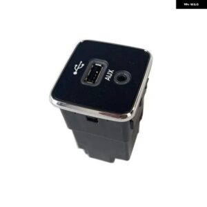 OEM 5XG28DX9AC フロント充電ポート USB AUX ジープ コンパス レネゲード 2017-2021