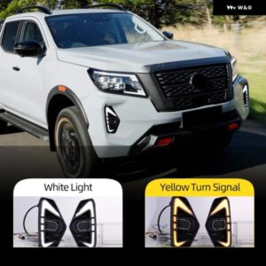 1ペア LED DRL フォグランプ フォグライト フォグランプ カバー デイタイム ランニングライト ウインカー 日産 ナバラ NP300 2020-23 カス