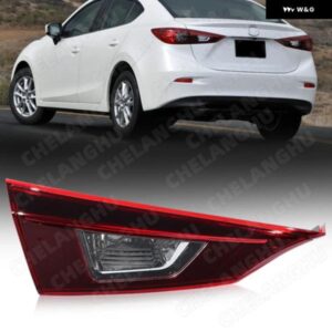 マツダ 3 セダ 2014 - 18 左内側 テールライト 1個 電球 なし