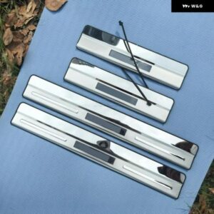 ボルボ XC60 2008 - 2017 カー スタイリング LED ステンレス ミラー カードアカバー 外側ドアシルプレート