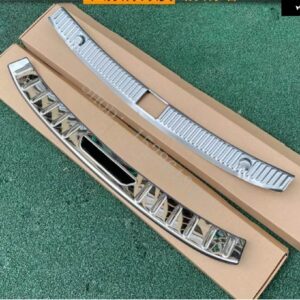 メルセデス ベンツ C クラス W205 C200L 260L 2015~2021 カーアクセサリー リア バンパー プロテクター シル トランク トレッドプレートカバー トリム - silvery 2PCS