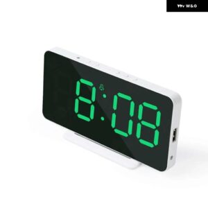 大画面と鏡面仕上げLEDデジタル目覚まし時計 スマートホームと統合や 装飾 に最適 - Green