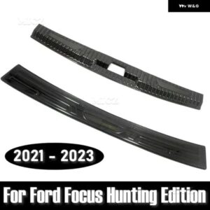 カーアクセサリー フォード フォーカス ハンティングエディション 2021 - 2023 リア バンパー プロテクター シル トランク リアガード トレッドプレート カ