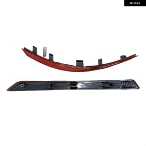 8W0945105A 8W0945106A リア バンパー リフレクター ライト リフレクター リフレクター シート 適合 アウディ A4 8W0945105A 8W0945106A