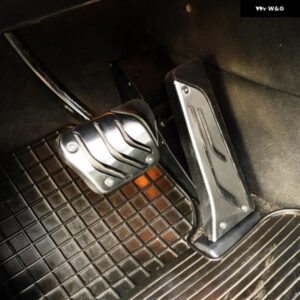 車用ペダルカバー セット BMW X1 X3 X4 X5 X6シリーズ F20 F30 F31 F32 F33 F34 F36 F20 F30 E34 E39 E70 E71 E84 E90 M3 M4 6I 318D 320I