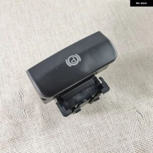 パーキング ブレーキスイッチ 電子ハンドブレーキスイッチ 470706 470703 プジョー 5008 308 3008 CC SW DS5 DS6 - 470706